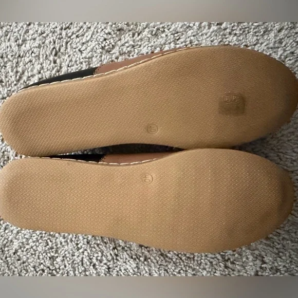 Charix Camel Black Leather Slip-On Shoes Size 40 NWOB - Picture 7 of 9